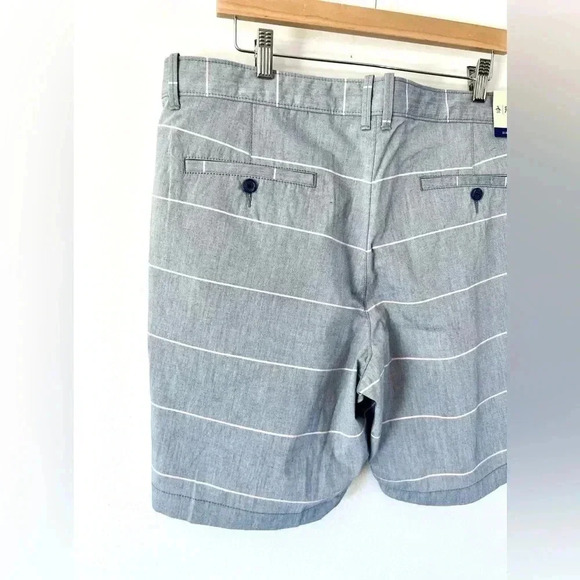 Penguin Slim Fit Gray with Pink Stripes 8" Inseam Shorts Size 38, NWT - Picture 7 of 11